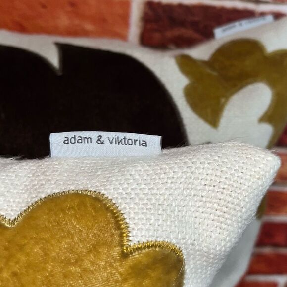 Adam & Viktoria Luxury Linen & Velvet Retro Pillows (2) Org/Brn/Gld EUC Decor - Picture 13 of 14
